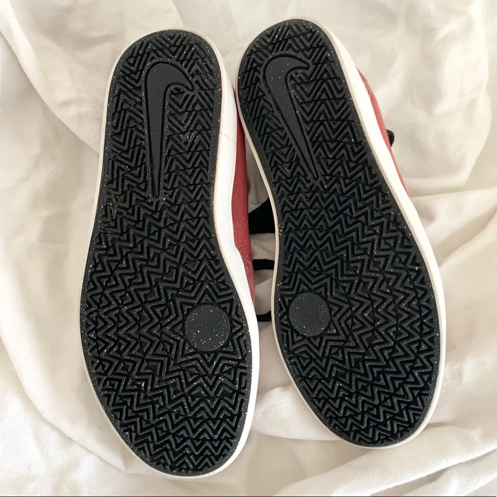 Nike Kids Burgundy and Black Sneakers